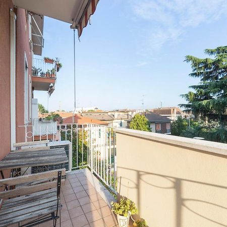 Precotto Comfortable Flat With Balcony Daire Milano Dış mekan fotoğraf
