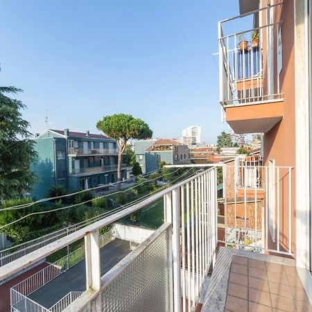 Precotto Comfortable Flat With Balcony Daire Milano Dış mekan fotoğraf