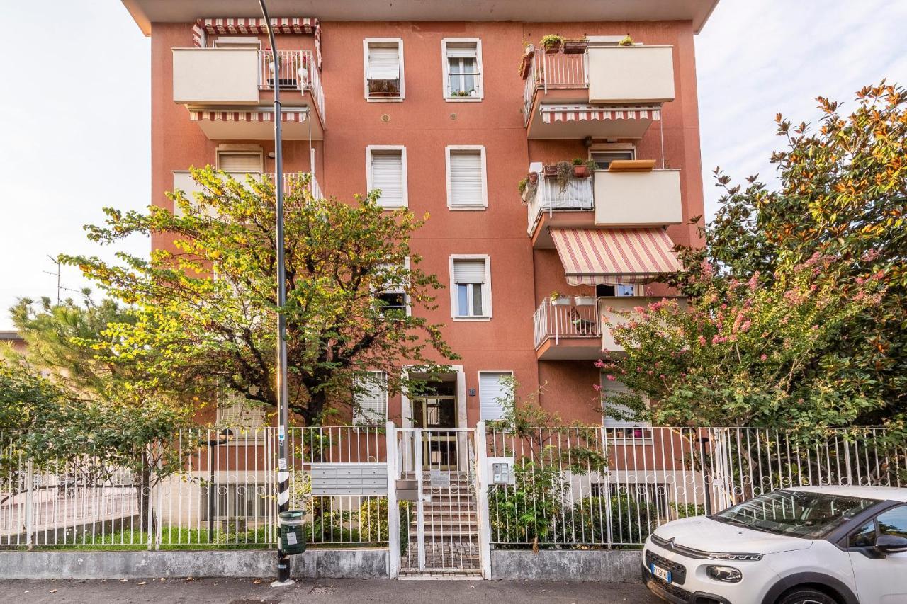 Precotto Comfortable Flat With Balcony Daire Milano Dış mekan fotoğraf