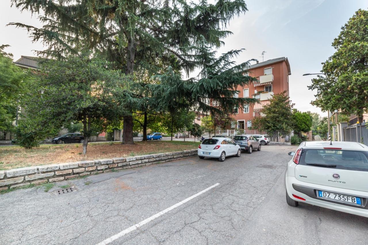 Precotto Comfortable Flat With Balcony Daire Milano Dış mekan fotoğraf
