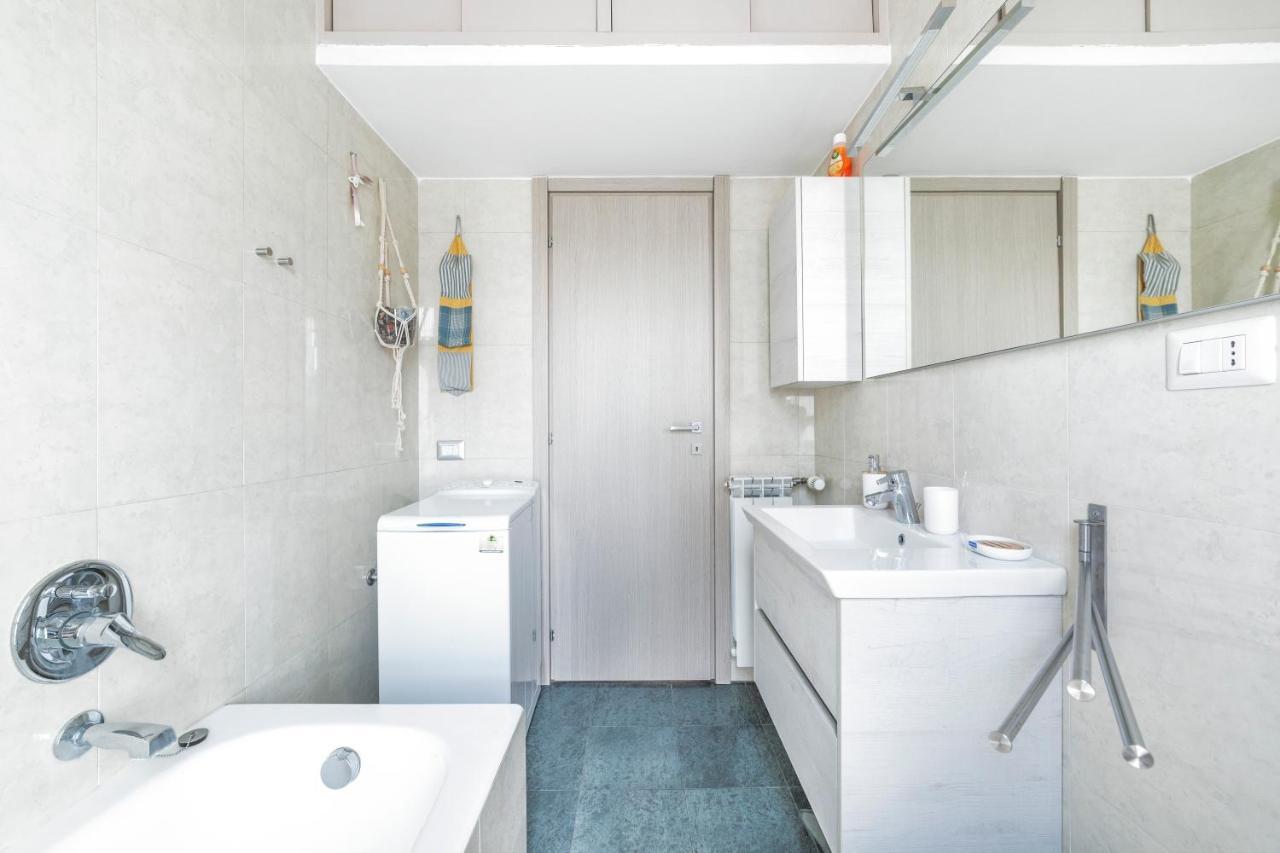 Precotto Comfortable Flat With Balcony Daire Milano Dış mekan fotoğraf